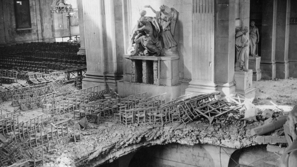 St Paul's Cathedral blitz damage